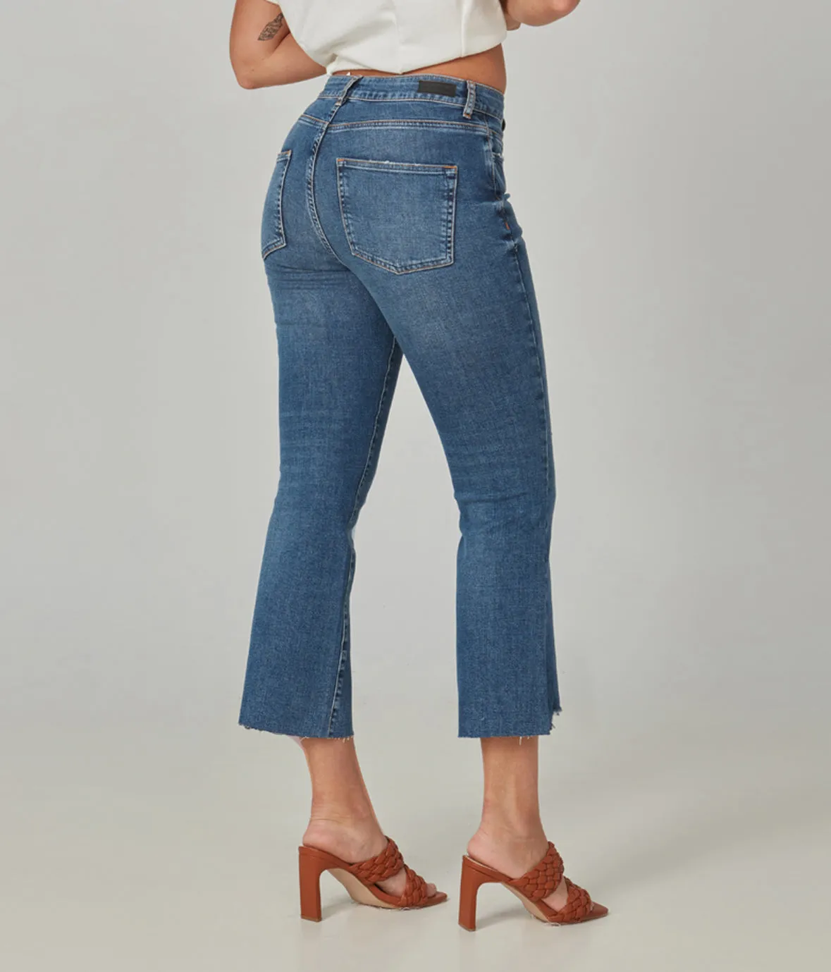 BILLIE-DIS High Rise Bootcut Jeans