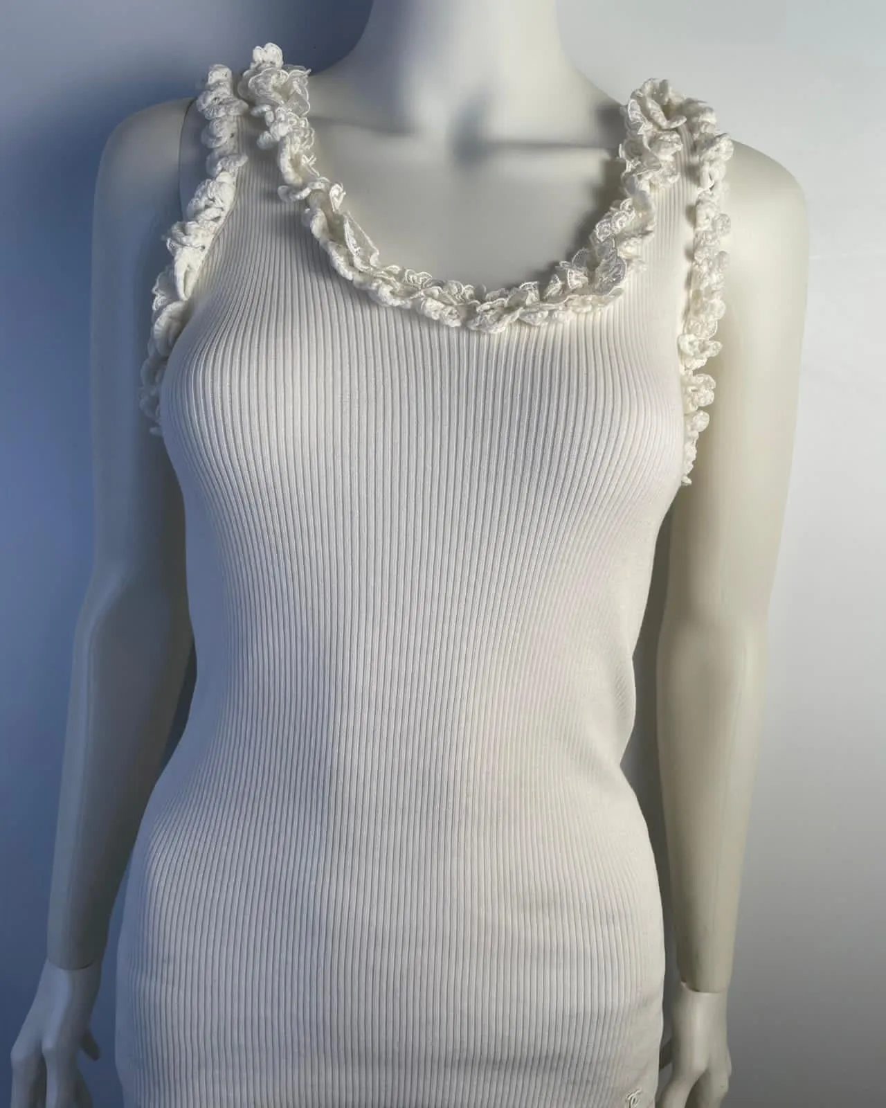 Chanel 05C 2005 Cruise Ivory White Cotton Ribbed Camisole Blouse Top FR 40 US 4/6