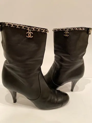 Chanel Black Leather Mid Length Calf CC Chain Logo Boots EU 39.5 US 8.5/9