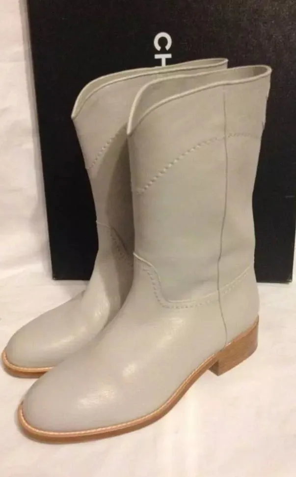 NIB New in Box Chanel 13C light grey cowboy riding boots EU 39.5