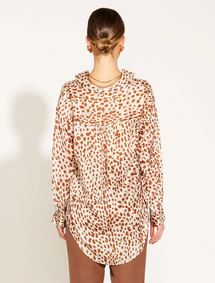 True to Life Collared Shirt (Giraffe Print)